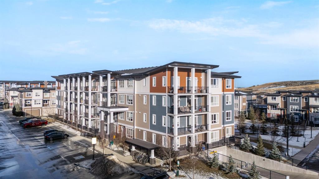 35 Walgrove SE #305