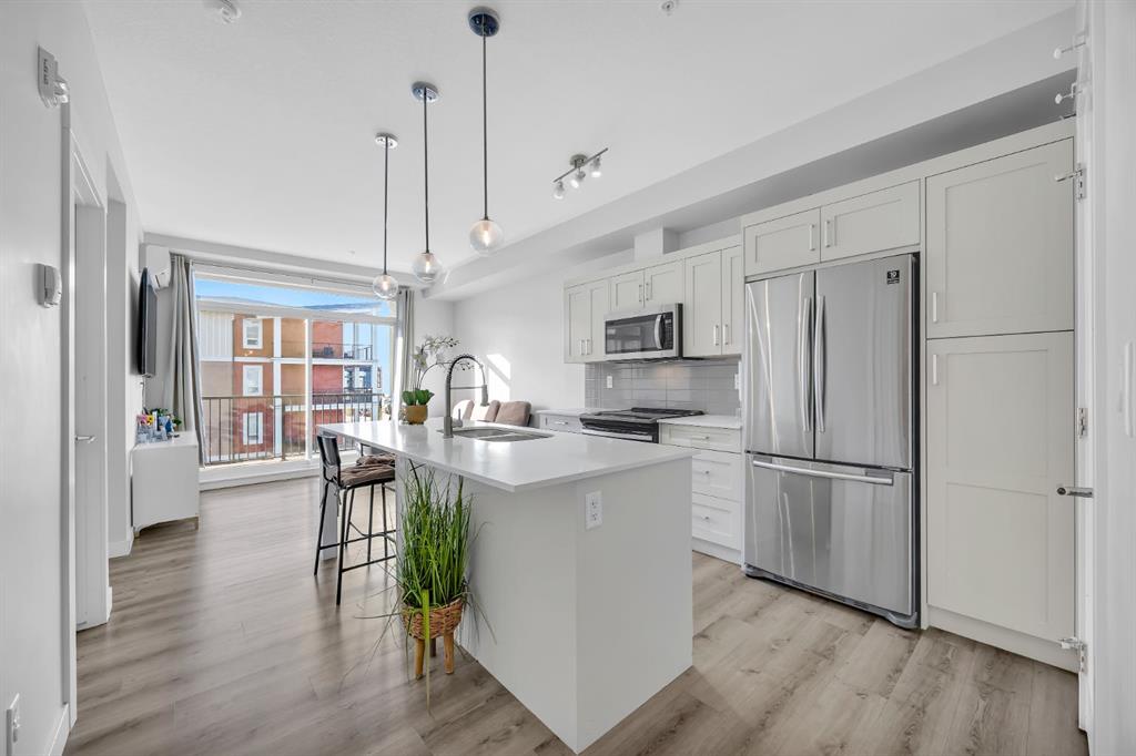 35 Walgrove SE #305 photo 2