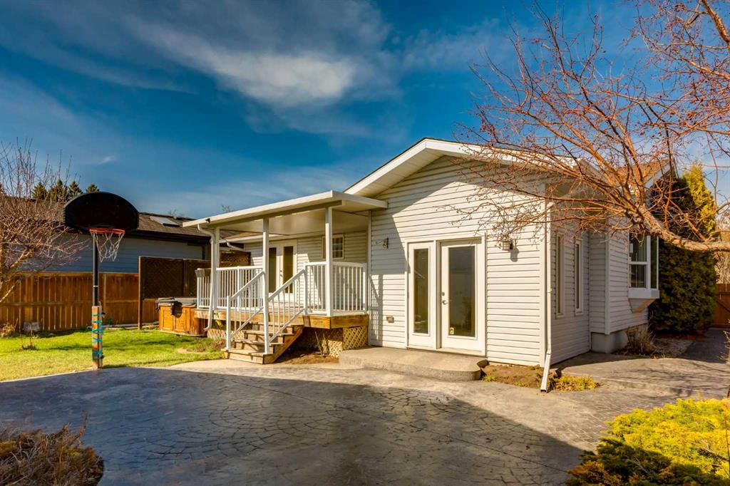 367 Acadia Drive SE photo 5