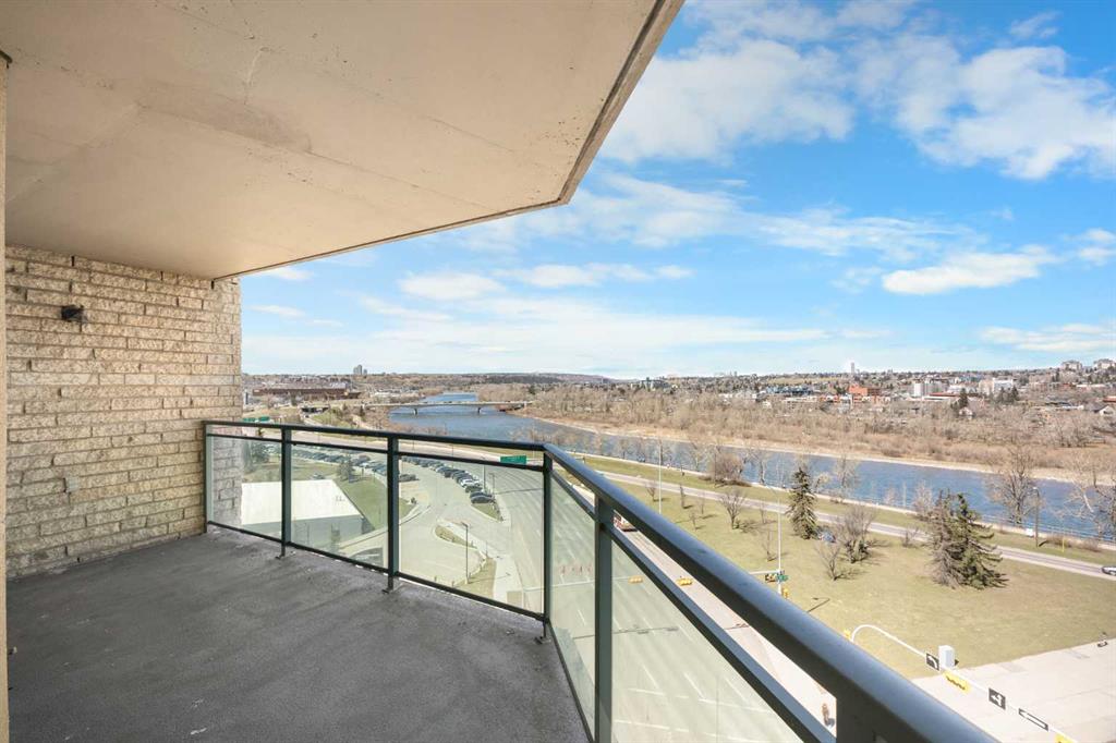 1121 6 Avenue SW #901 photo 3