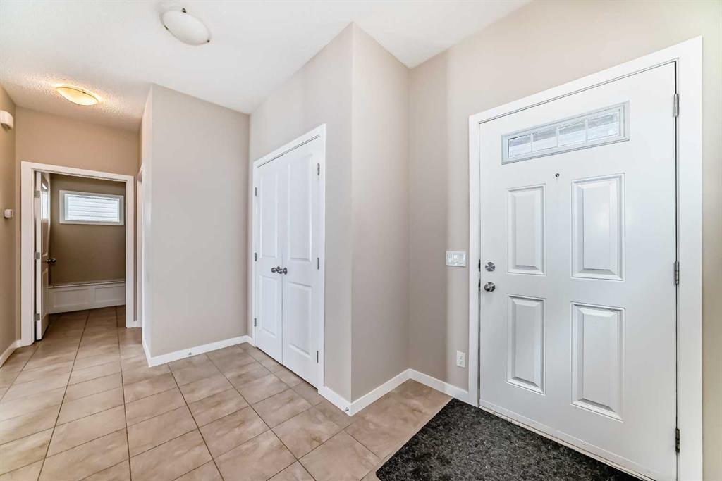 12 Kincora Mews NW photo 5