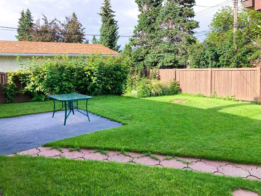 84 Waterloo Drive SW photo 4