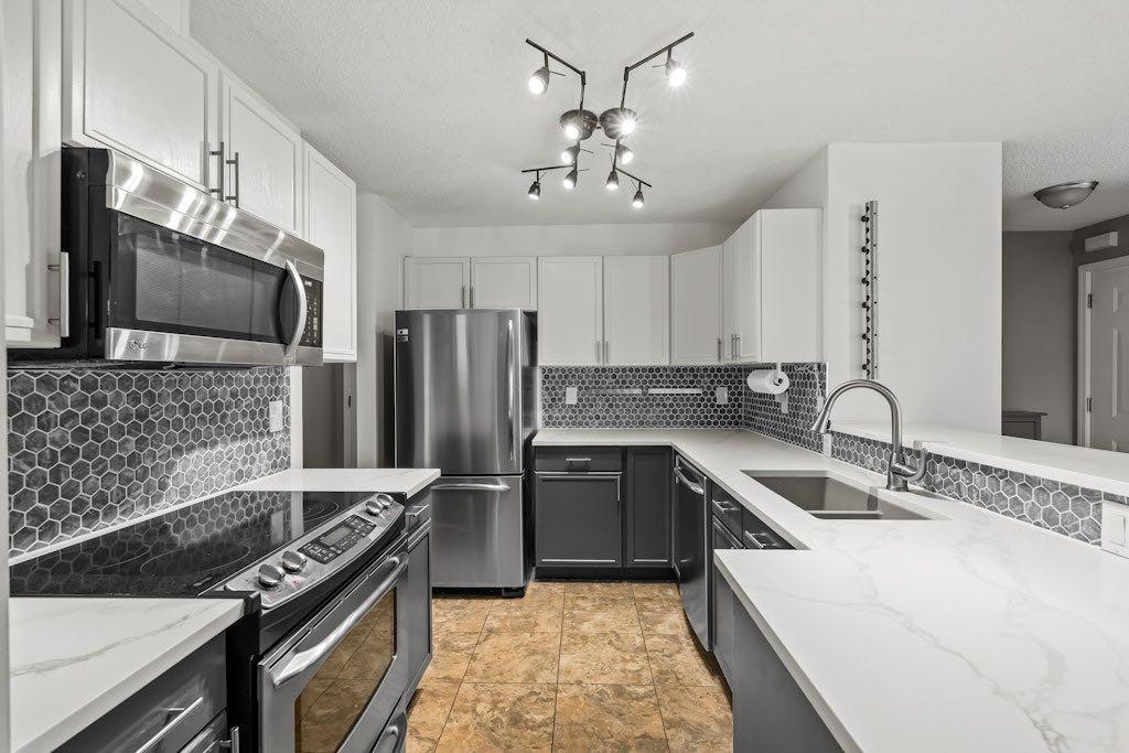 914 20 Street SE #22 photo 3
