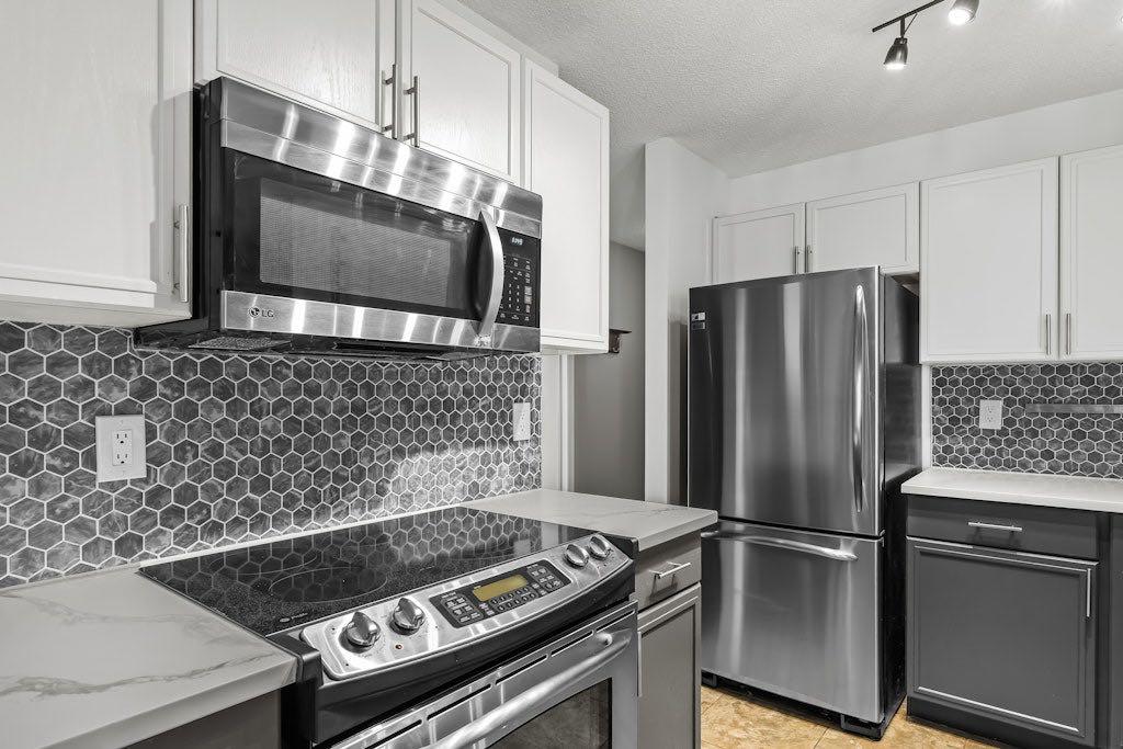 914 20 Street SE #22 photo 5
