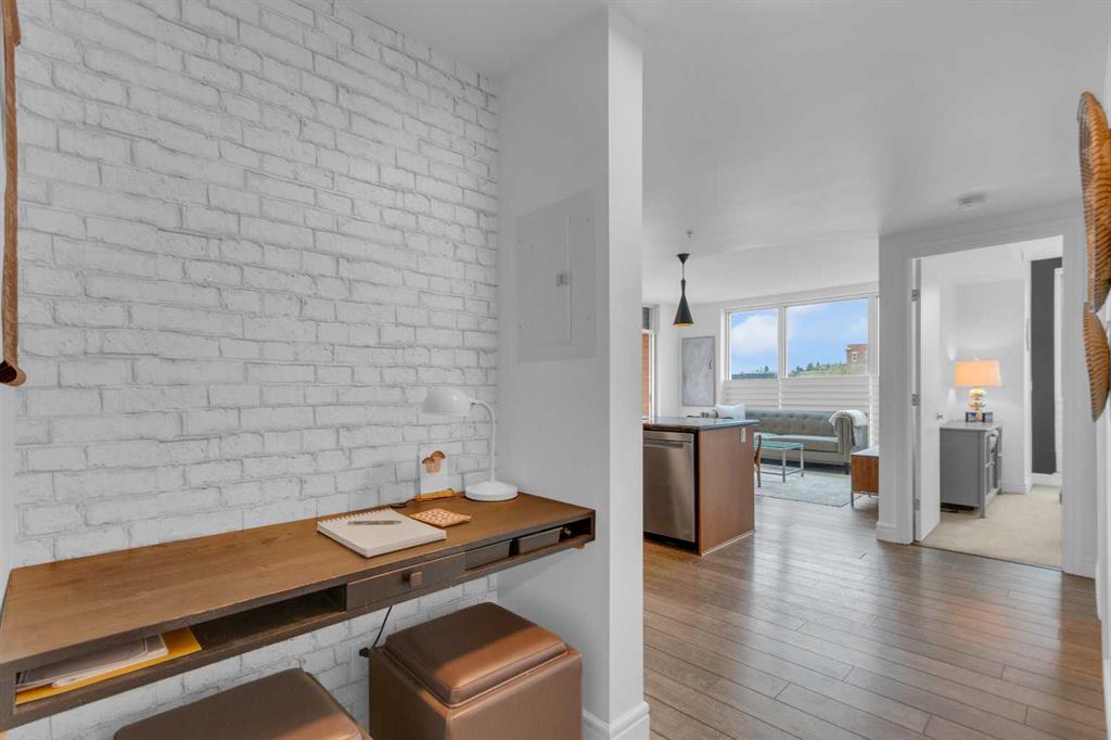 817 15 Avenue SW #302 photo 5