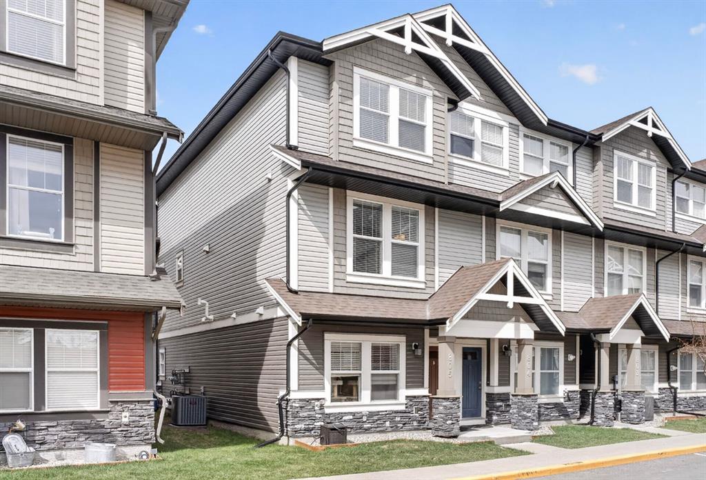 280 Williamstown Close NW #805