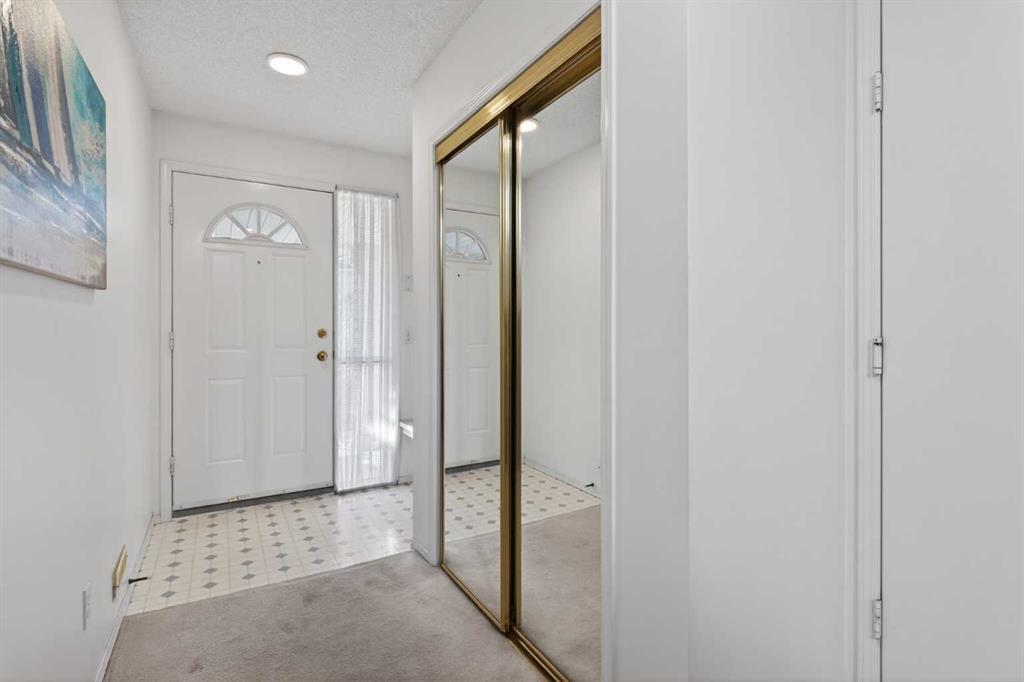 320 Sierra Morena Green SW photo 5
