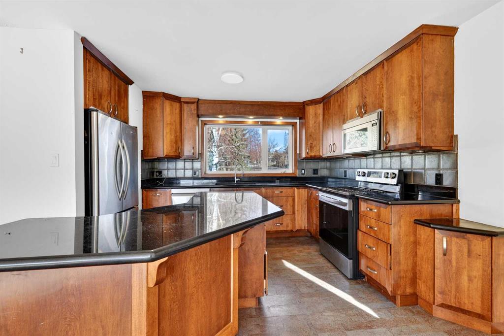 16 Heston Street NW photo 3