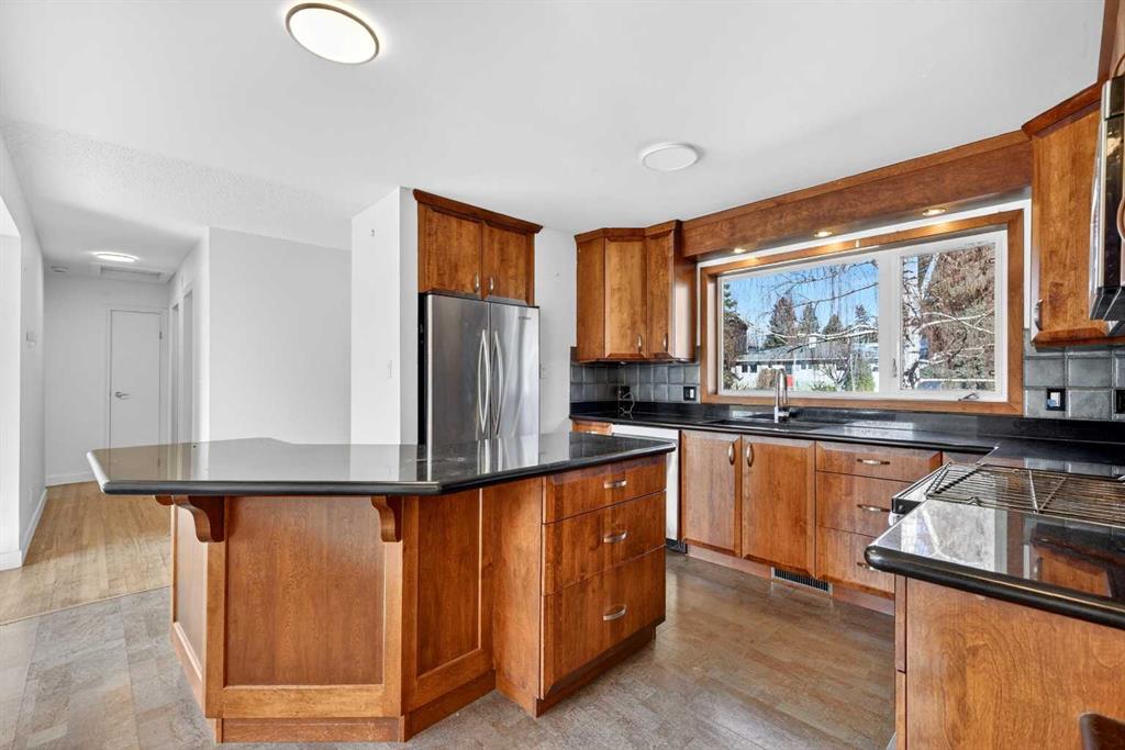 16 Heston Street NW photo 4