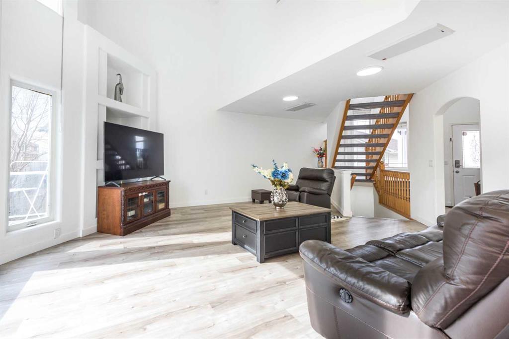 230 Sierra Nevada Place SW photo 4