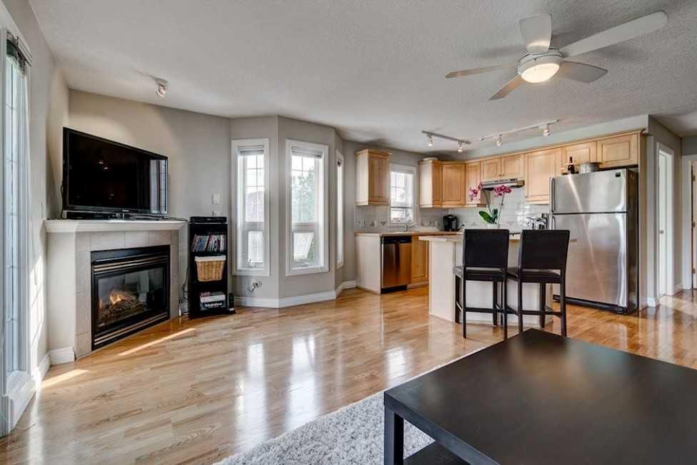 630 10 Street NW #306 photo 5