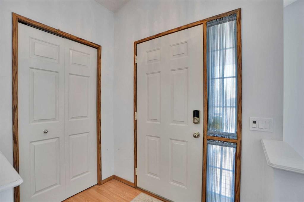 90 Martinridge Crescent NE photo 4