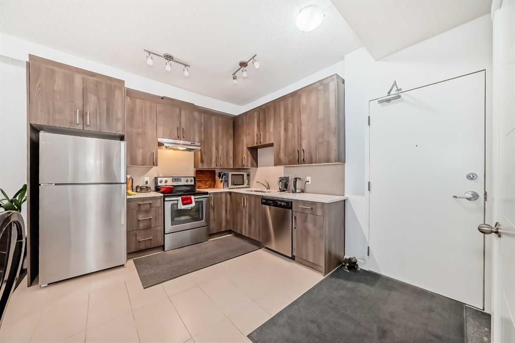 2308 Centre Street NE #203 photo 3