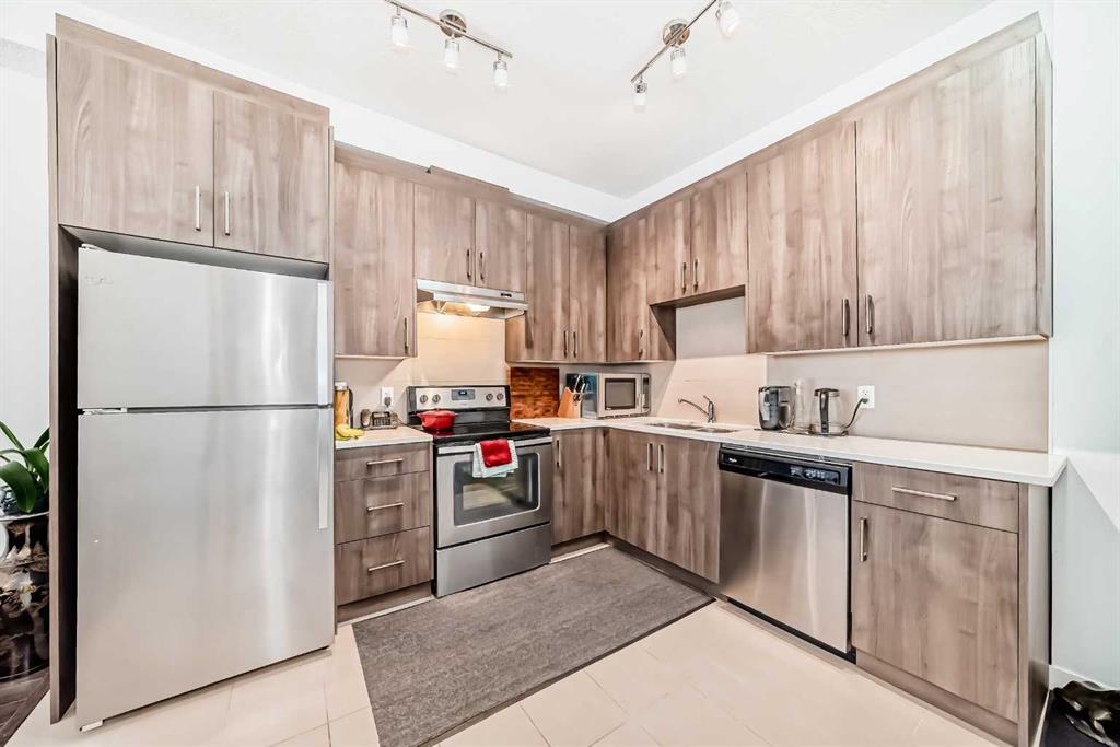 2308 Centre Street NE #203 photo 5