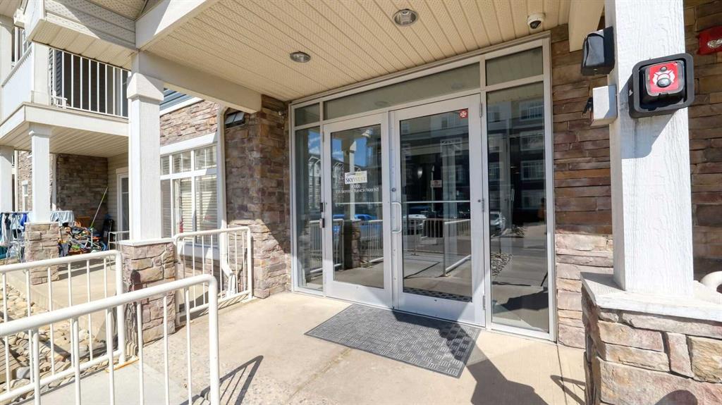 155 Skyview Ranch Way NE #2201 photo 3