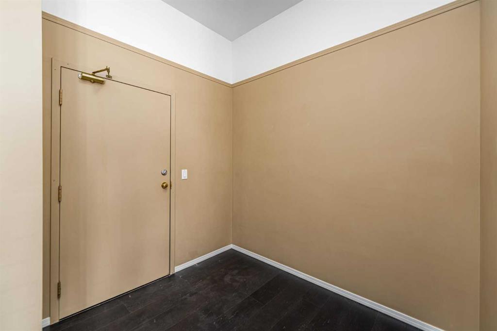 1410 2 Street SW #214 photo 5