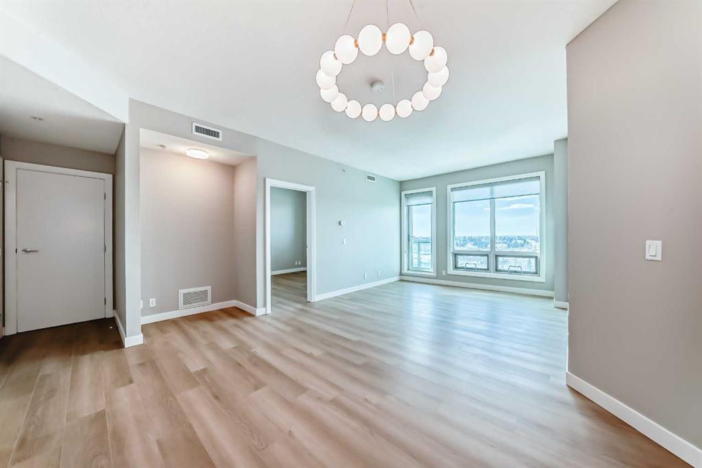 210 15 Avenue SE #1408 photo 5
