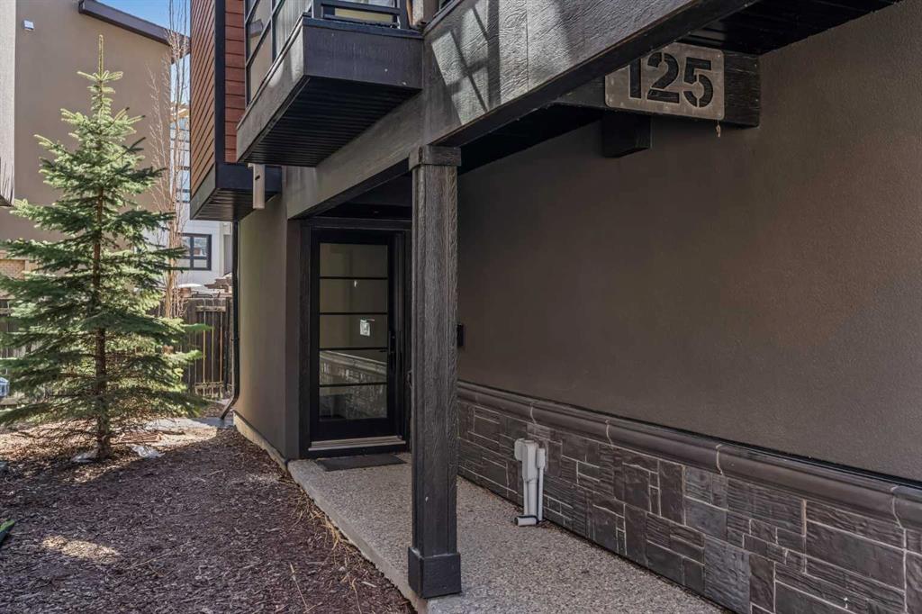 125 41 Avenue SW photo 2