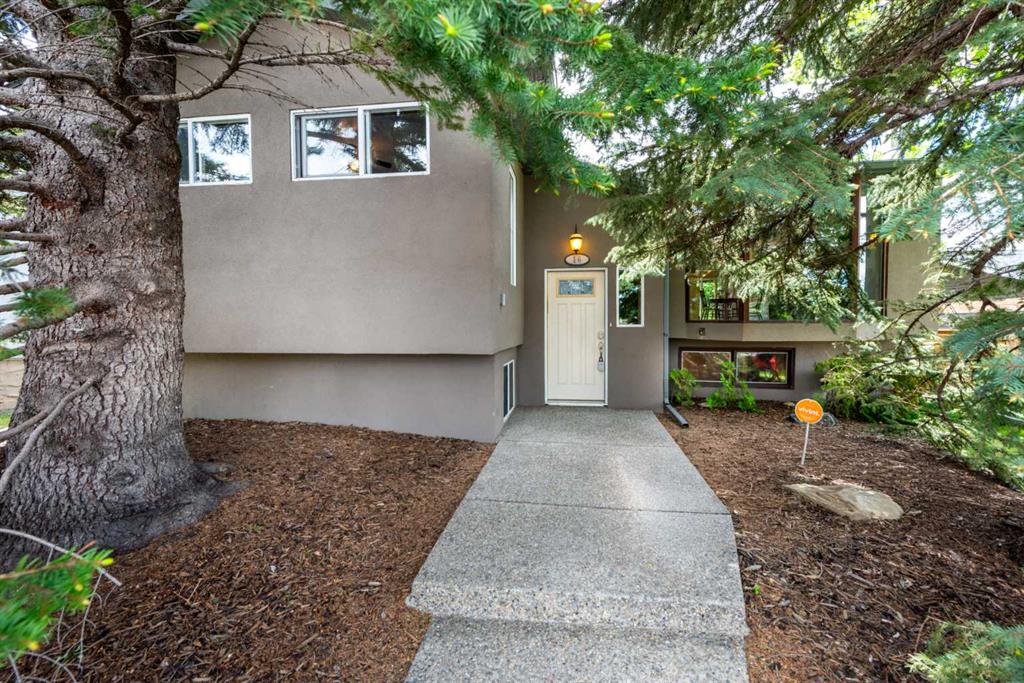 16 Rundleson Way NE