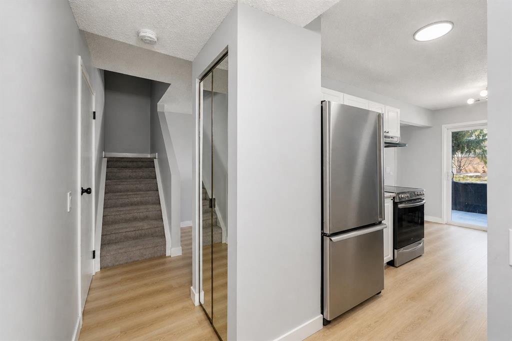 5315 53 Avenue NW #1 photo 5