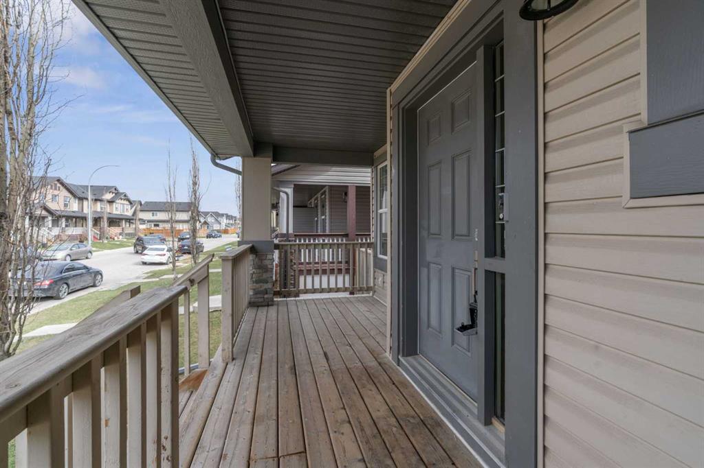 74 Skyview Point Green NE photo 2