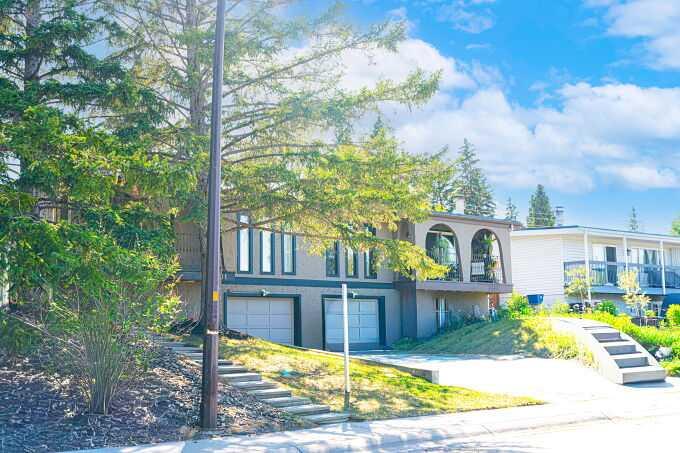 801 Canfield Way SW photo 2