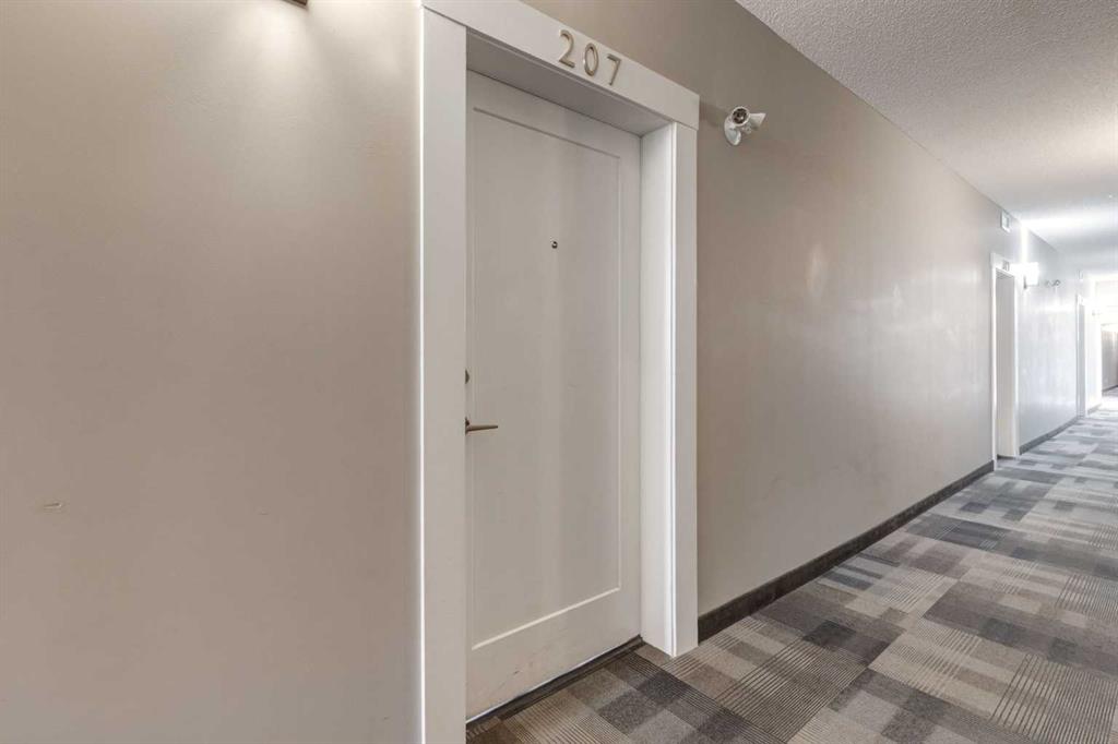 10 Westpark Link #207 photo 4