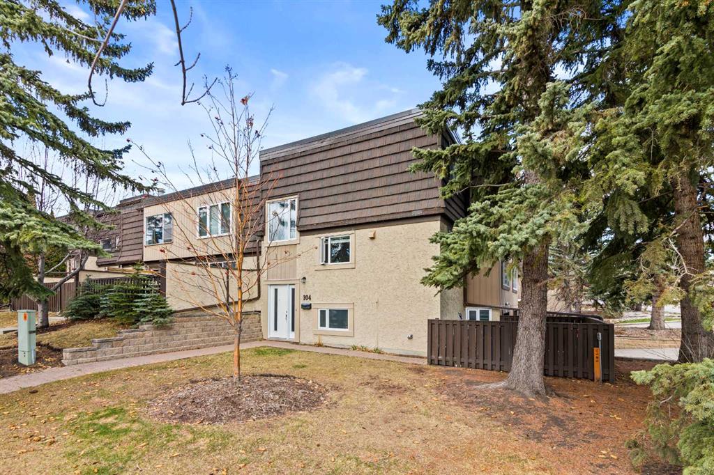 3130 66 Avenue SW #104 photo 3