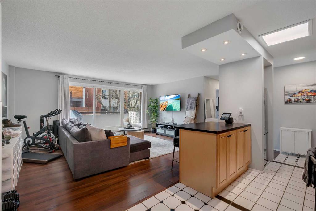 903 19 Avenue SW #307