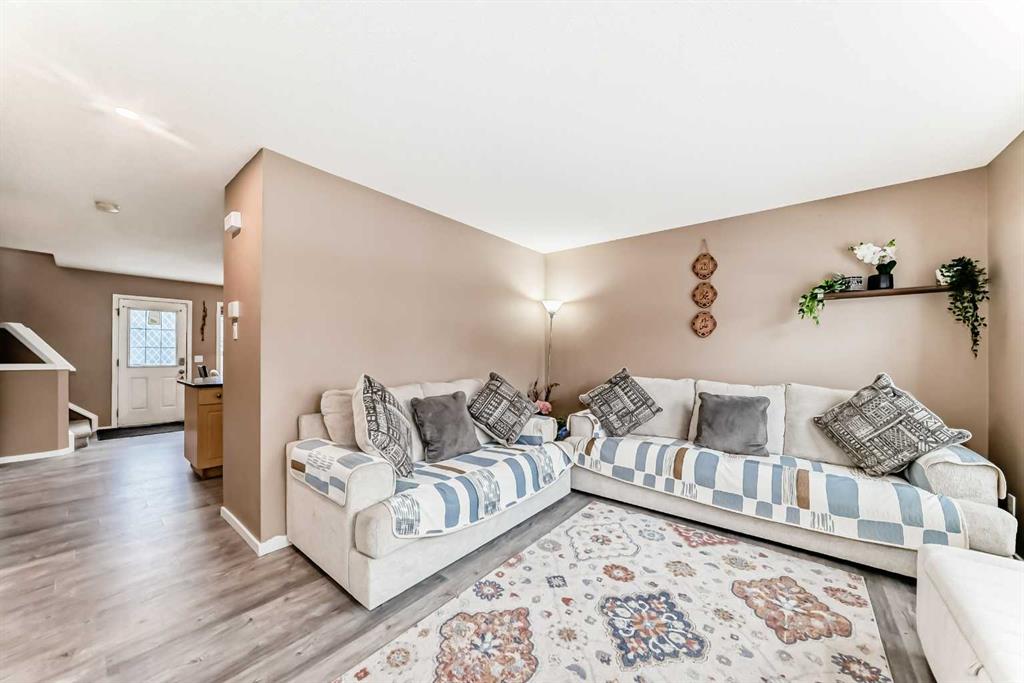 32 SADDLEBROOK Place NE photo 5