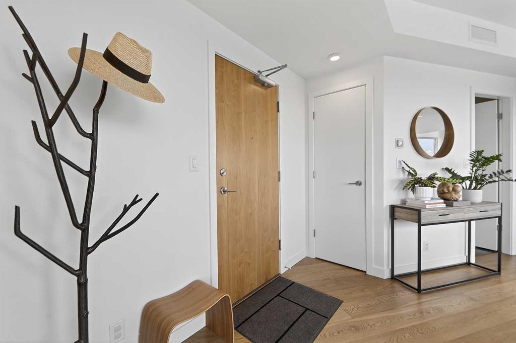 108 Waterfront Court SW #1603 photo 2