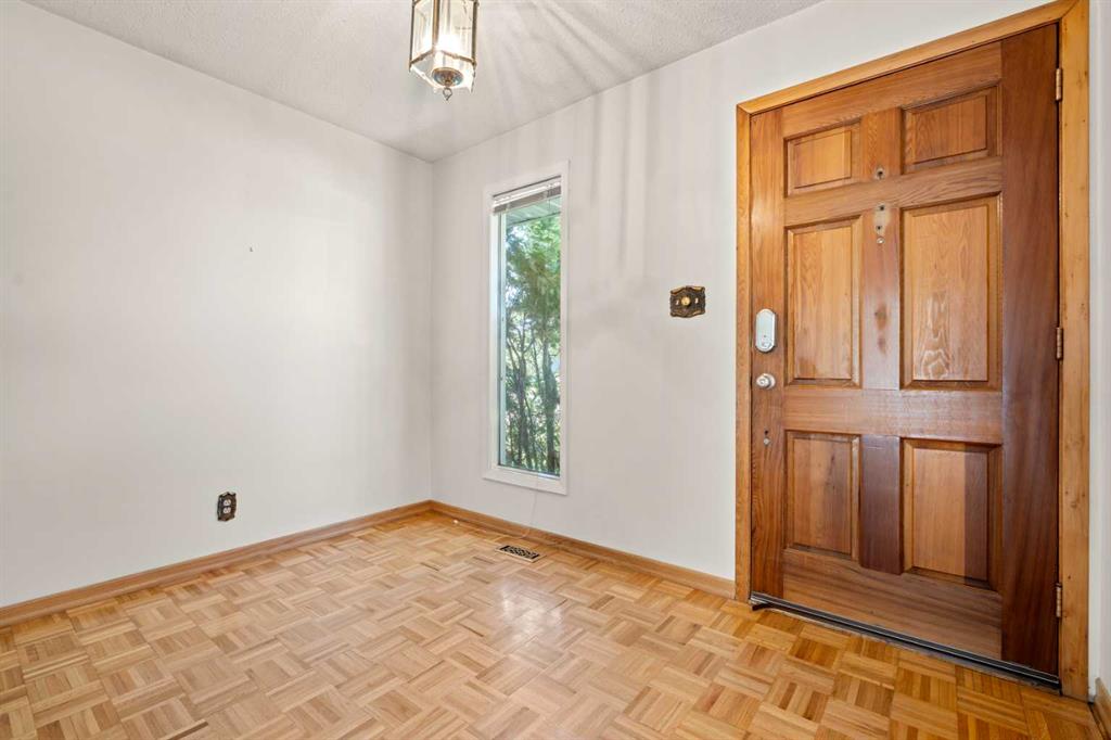 5220 Grove Hill Road SW photo 3