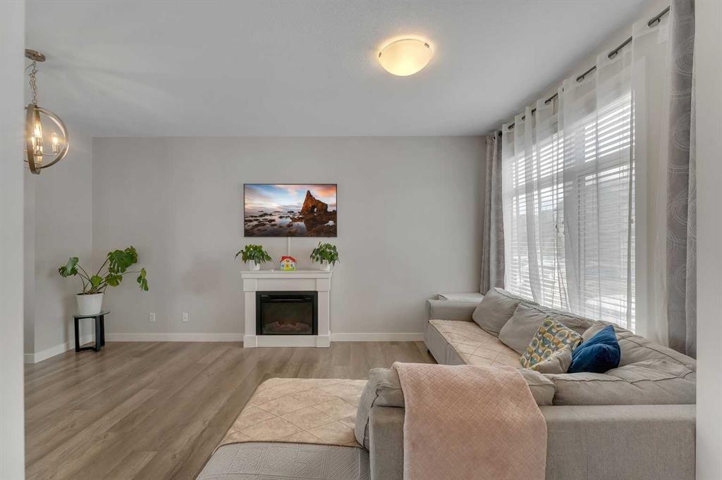 136 Sage Meadows Gardens NW photo 3