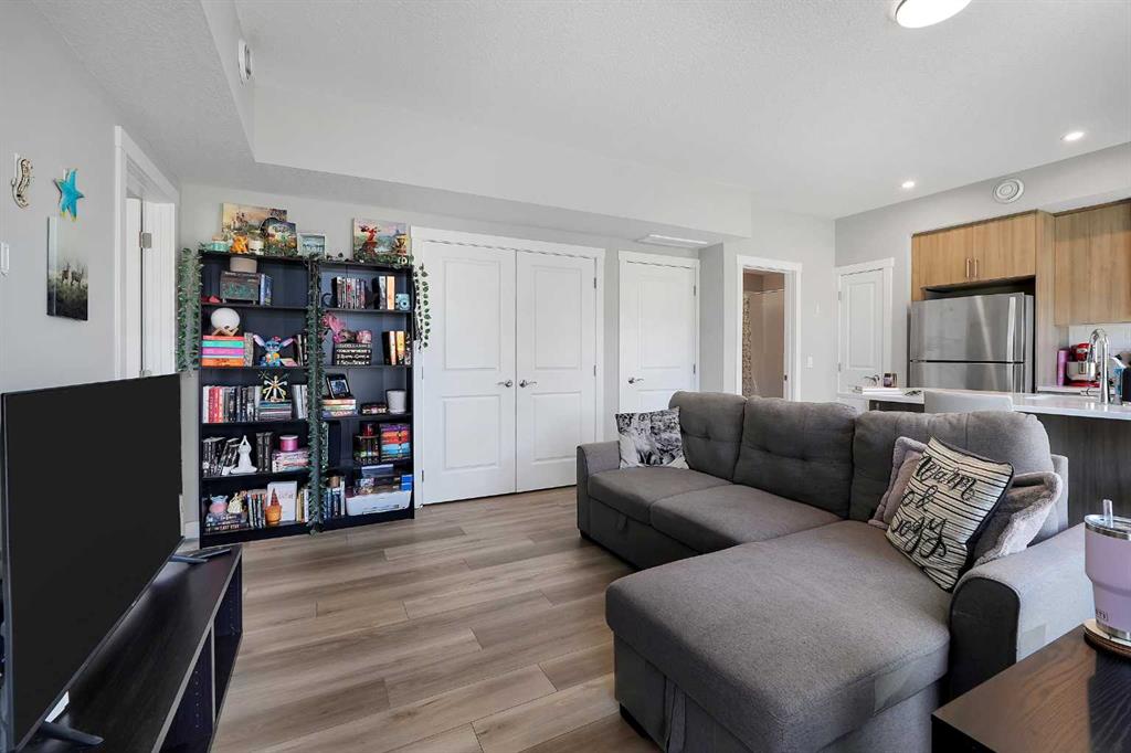 20944 Seton Way SE photo 3