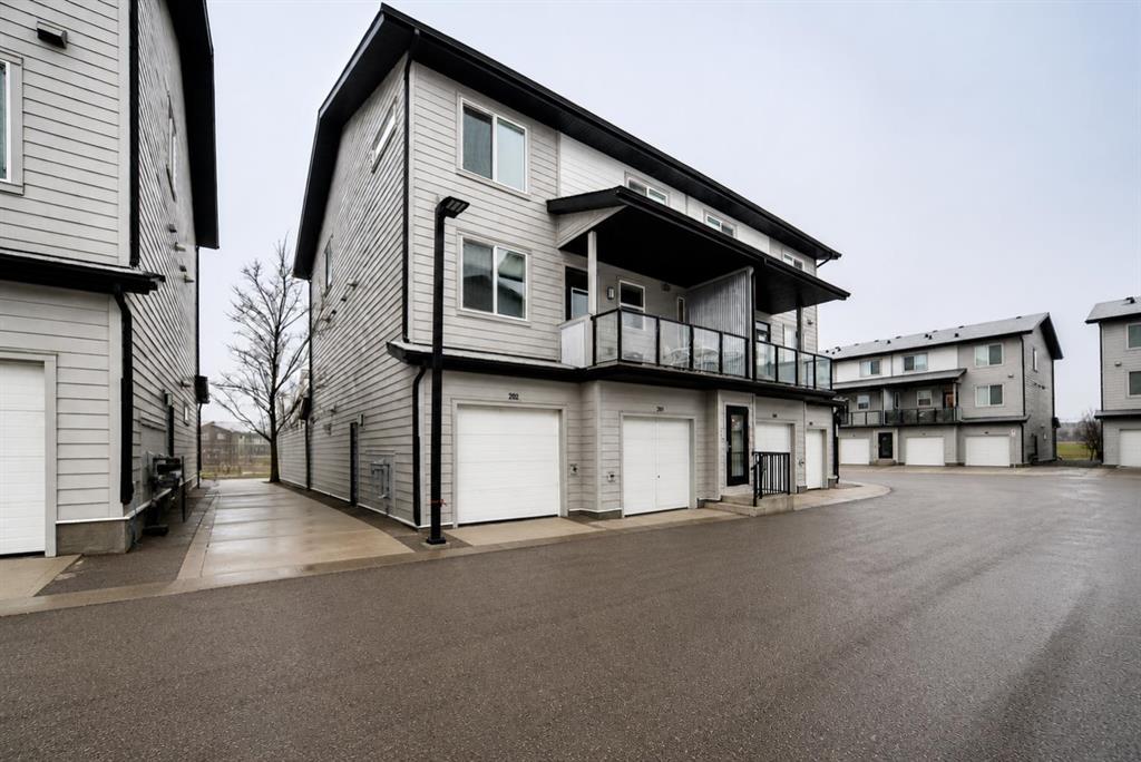 245 Redstone Walk NE #202