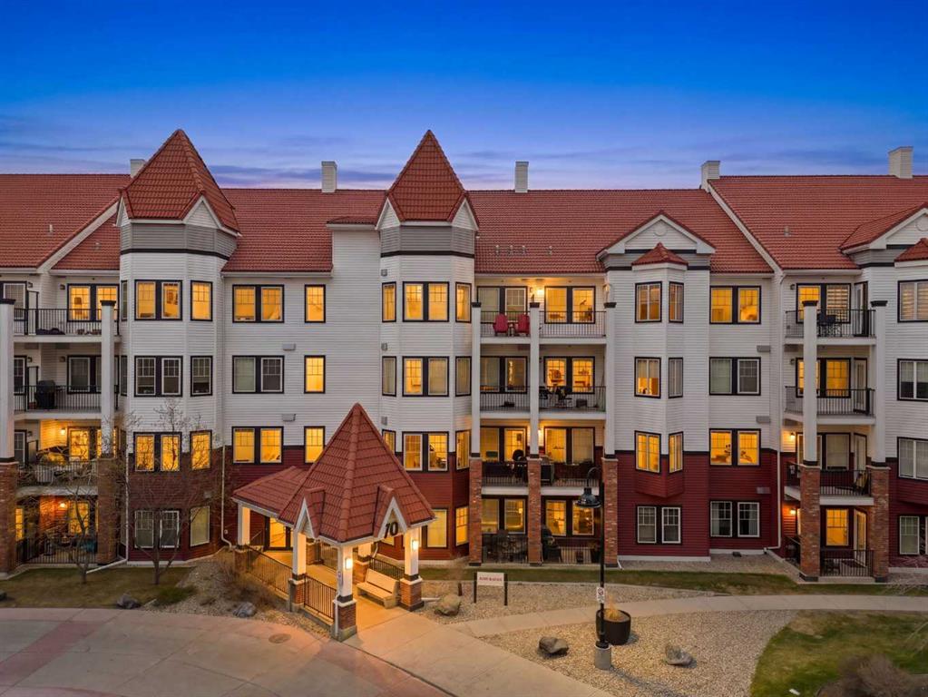 70 Royal Oak Plaza NW #306