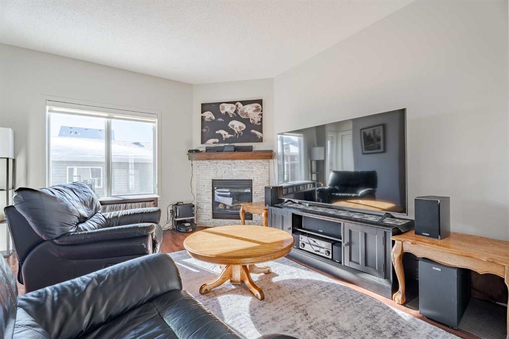 29 Evansridge Circle NW photo 5