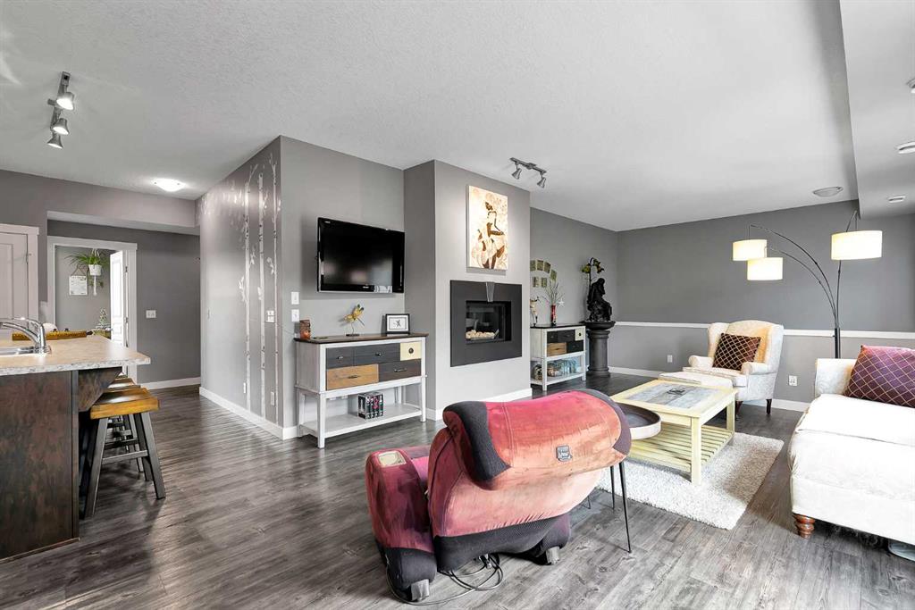 410 Cranford Walk SE photo 3