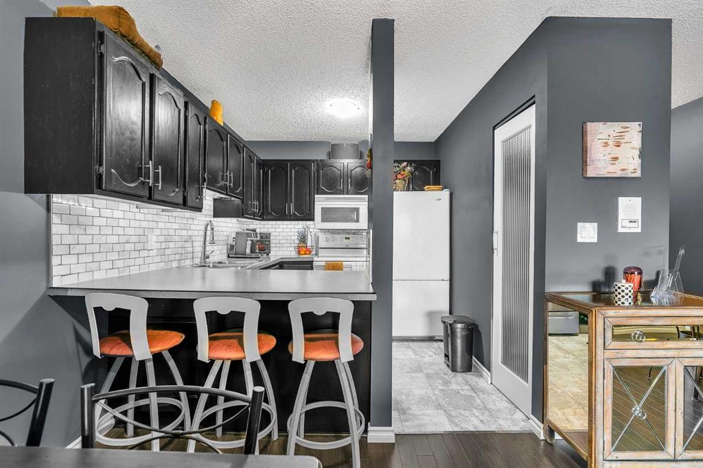 1001 68 Avenue SW #305 photo 5