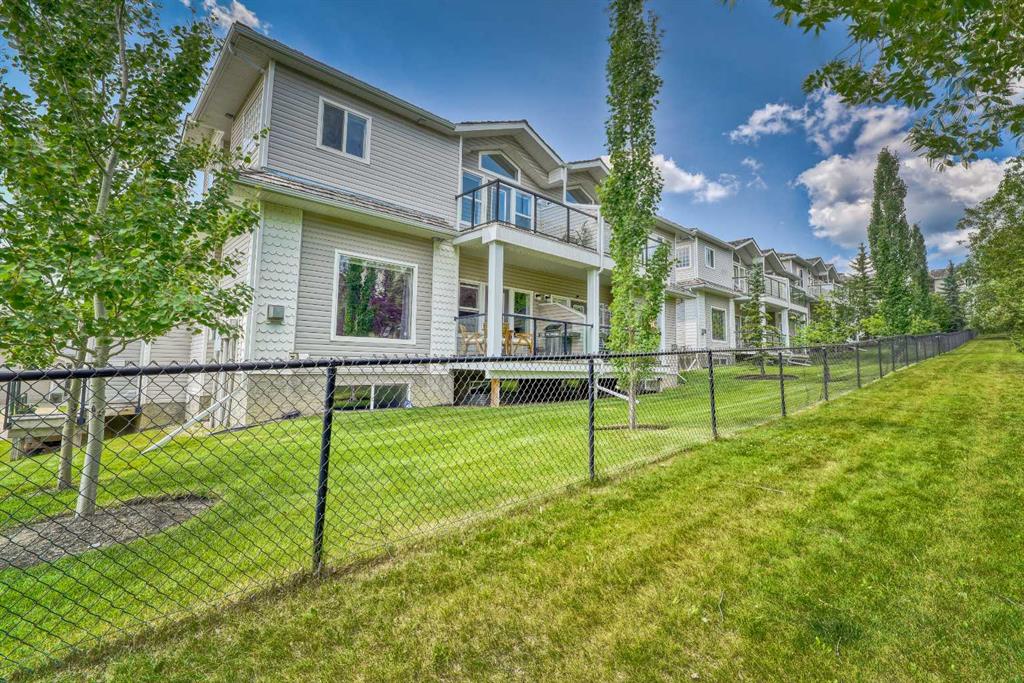 406 Rocky Vista Gardens NW photo 4