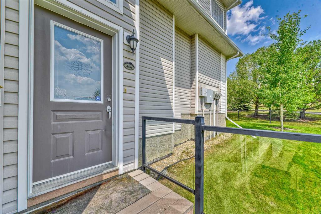 406 Rocky Vista Gardens NW photo 5