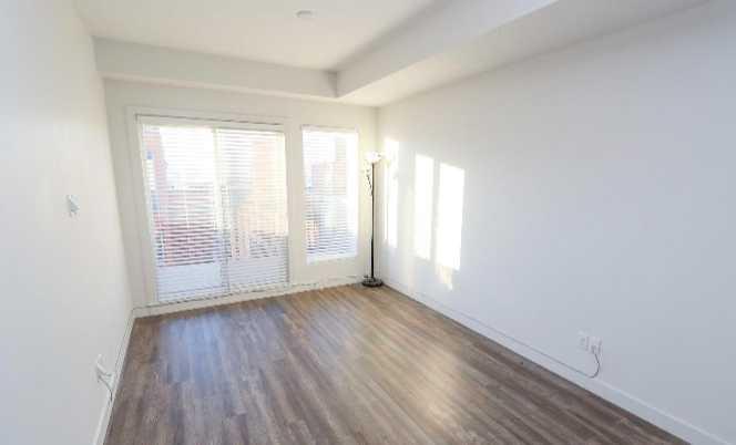 730 5 Street NE #308 photo 4