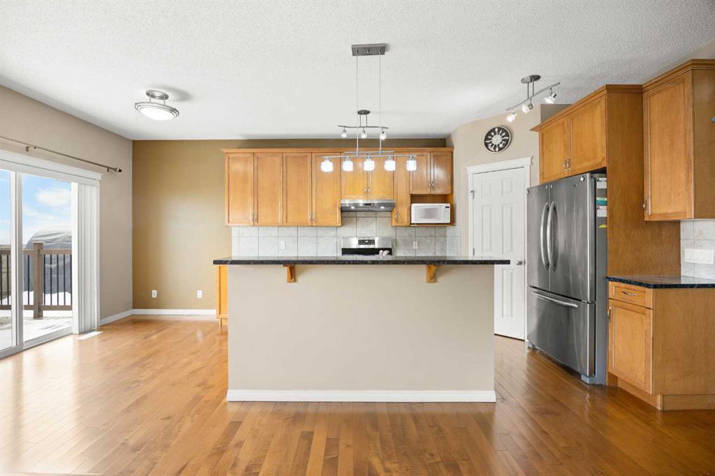 65 Panora Way NW photo 2
