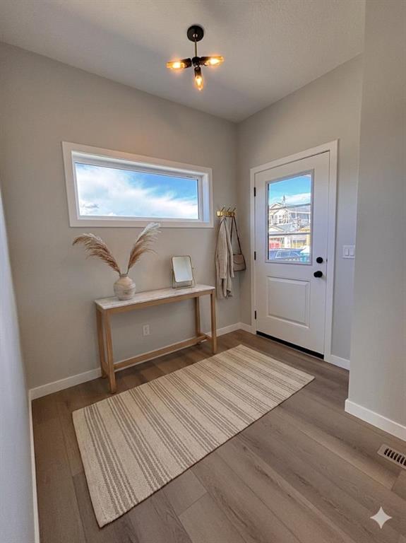 475 Baywater Green SW photo 2