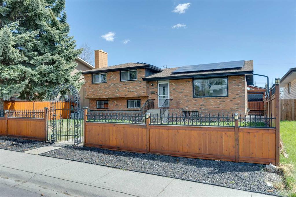 12 Huntwick Way NE photo 2