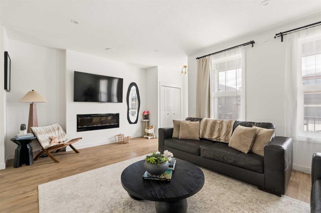 345 Calhoun Common NE photo 5