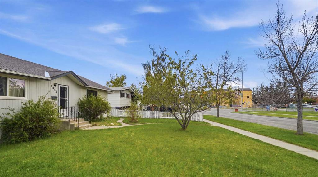 9032 Fairmount Drive SE photo 3