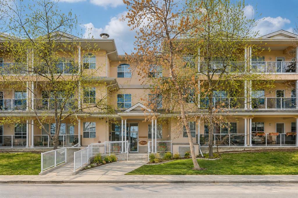 1919 31 Street SW #304 photo 2