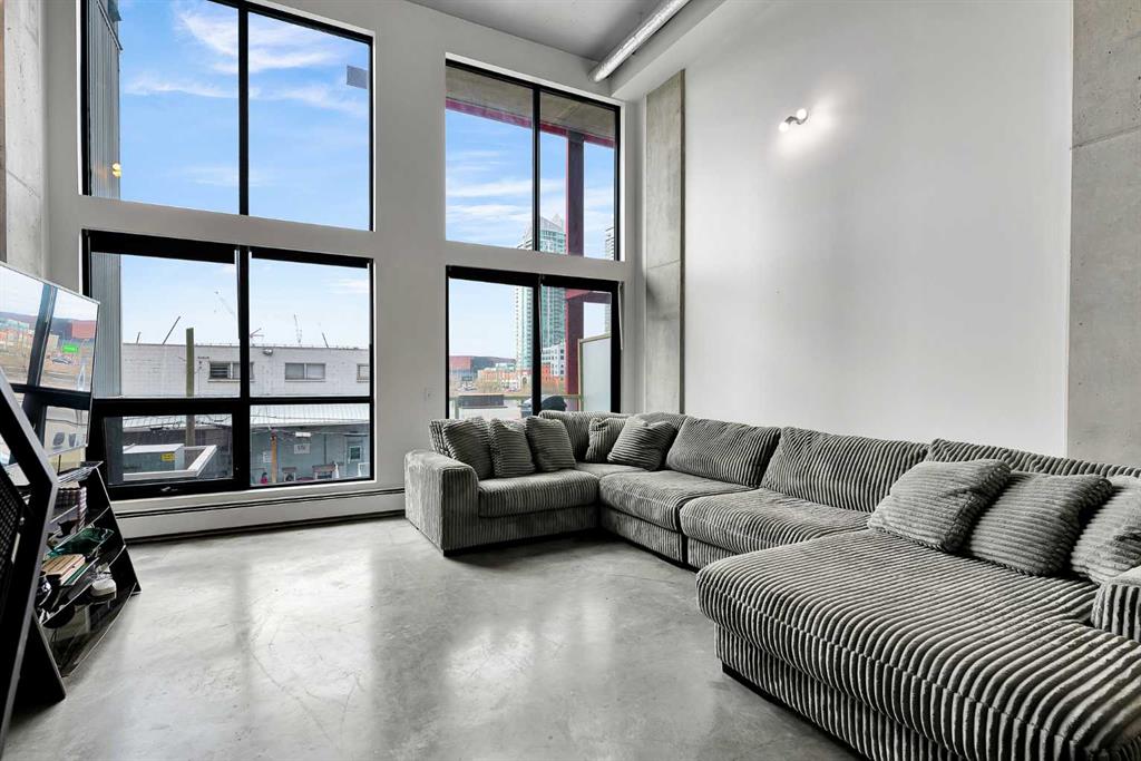 535 8 Avenue SE #216 photo 3