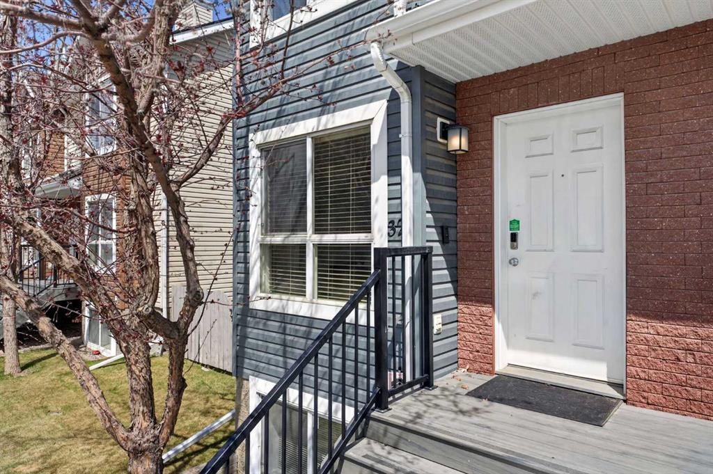 32 Erin Woods Court SE photo 3